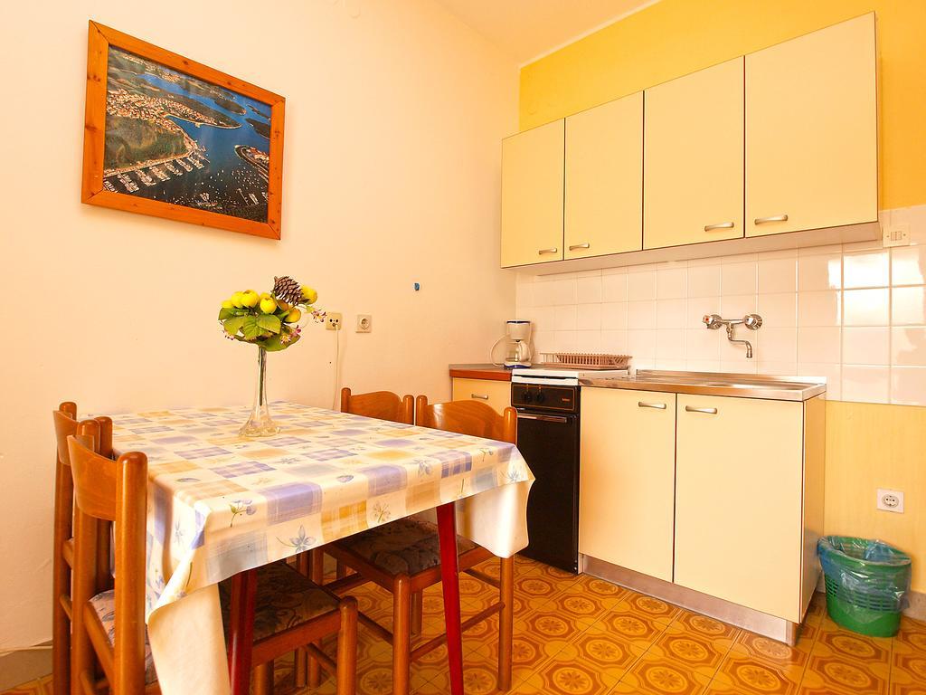 Apartments Biskupije 810 Medulin Extérieur photo