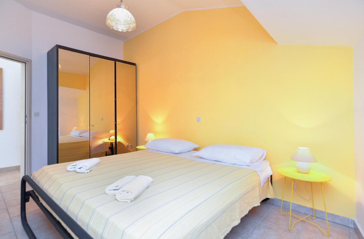 Apartments Biskupije 810 Medulin Extérieur photo